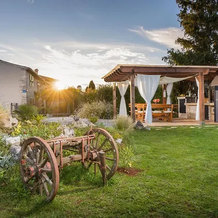 Stari Dor By Villsy - Large Garden With Pool And Playground For Kids And Adults Villa Heki